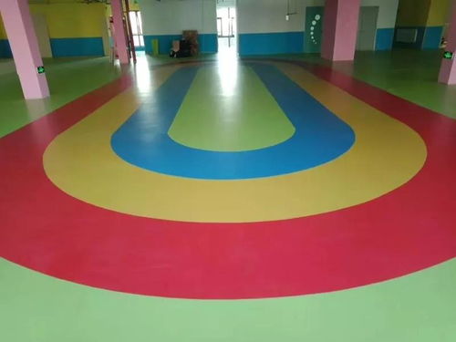 傳統(tǒng)跑道與塑膠跑道的區(qū)別